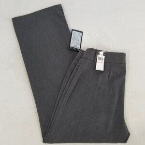 NWT Gloria Vanderbilt sz 10 short pants